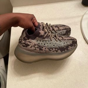Yeezy’s lightly worn size 5